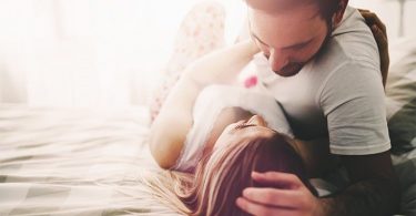 Healthy Ways to Make Sex جنسي اړیکې څنګه تر سره کړو؟